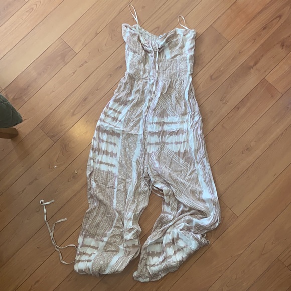 Super cute jumpsuit - Picture 3 of 5